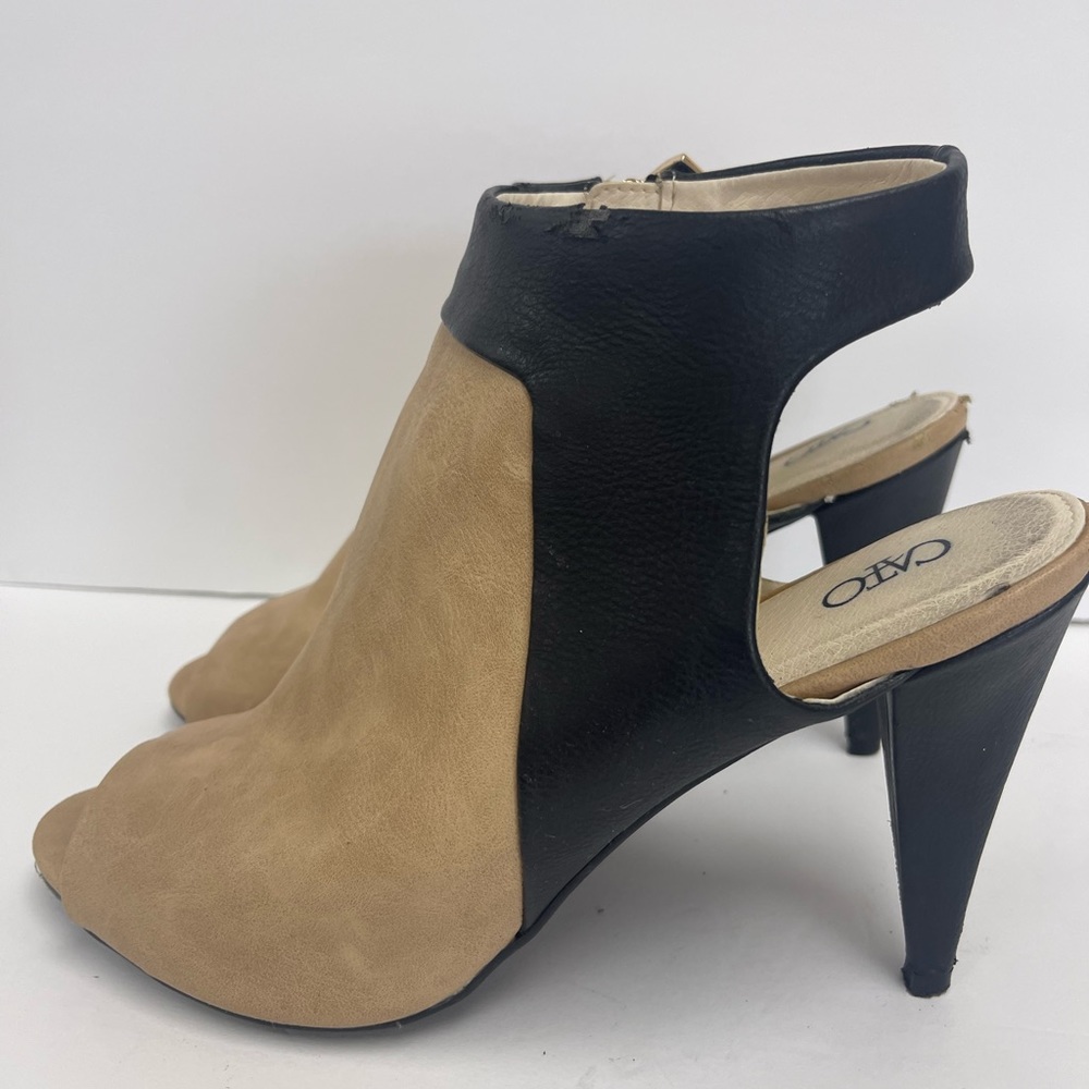 Cato Size 12 Black tan heel